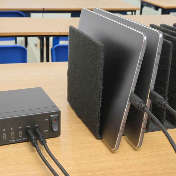 20 Port USB-C 3.2 Gen 1 Industrial Charging Hub w/ Max 27W Per-Port Power Delivery